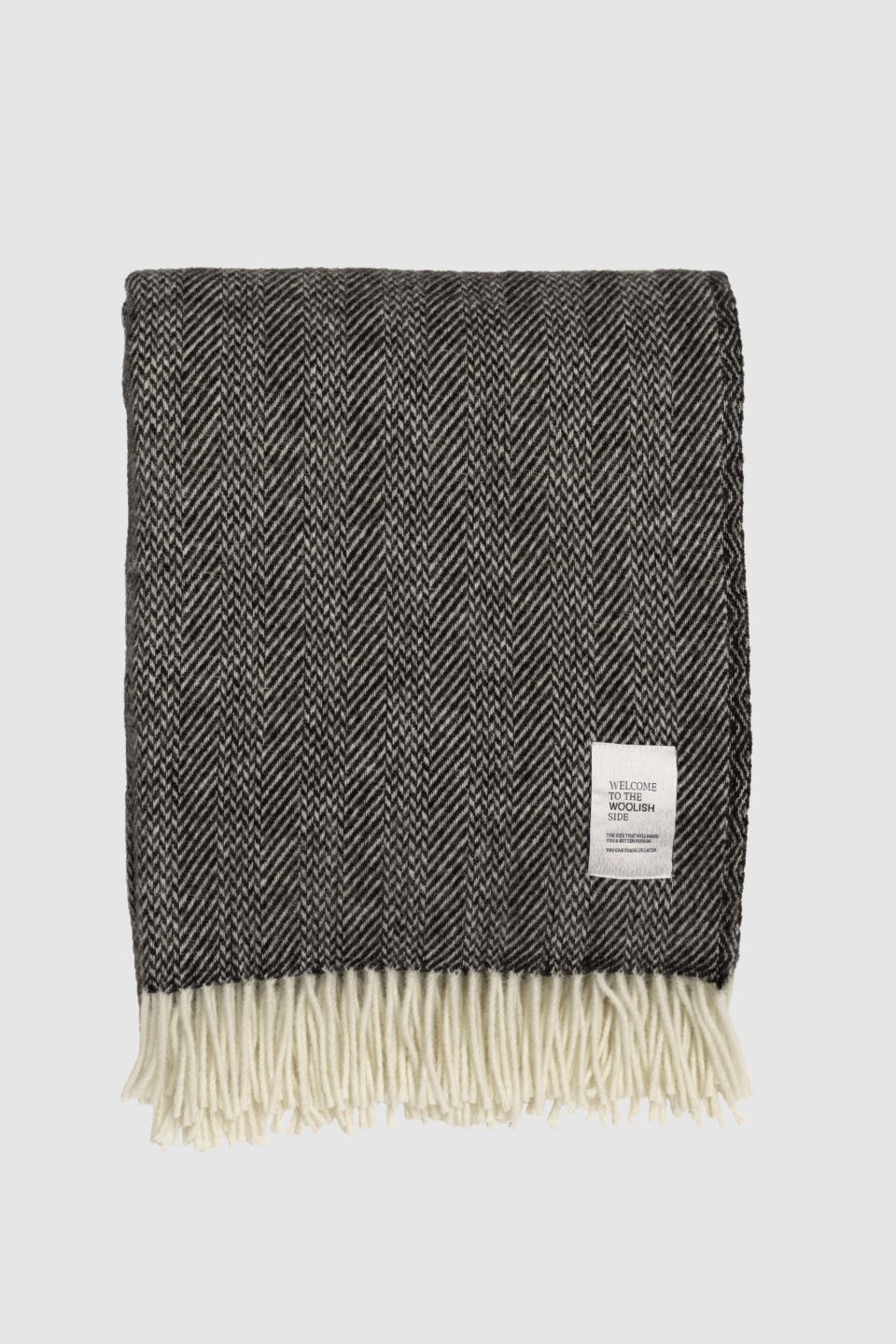 Fishbone wool throw black