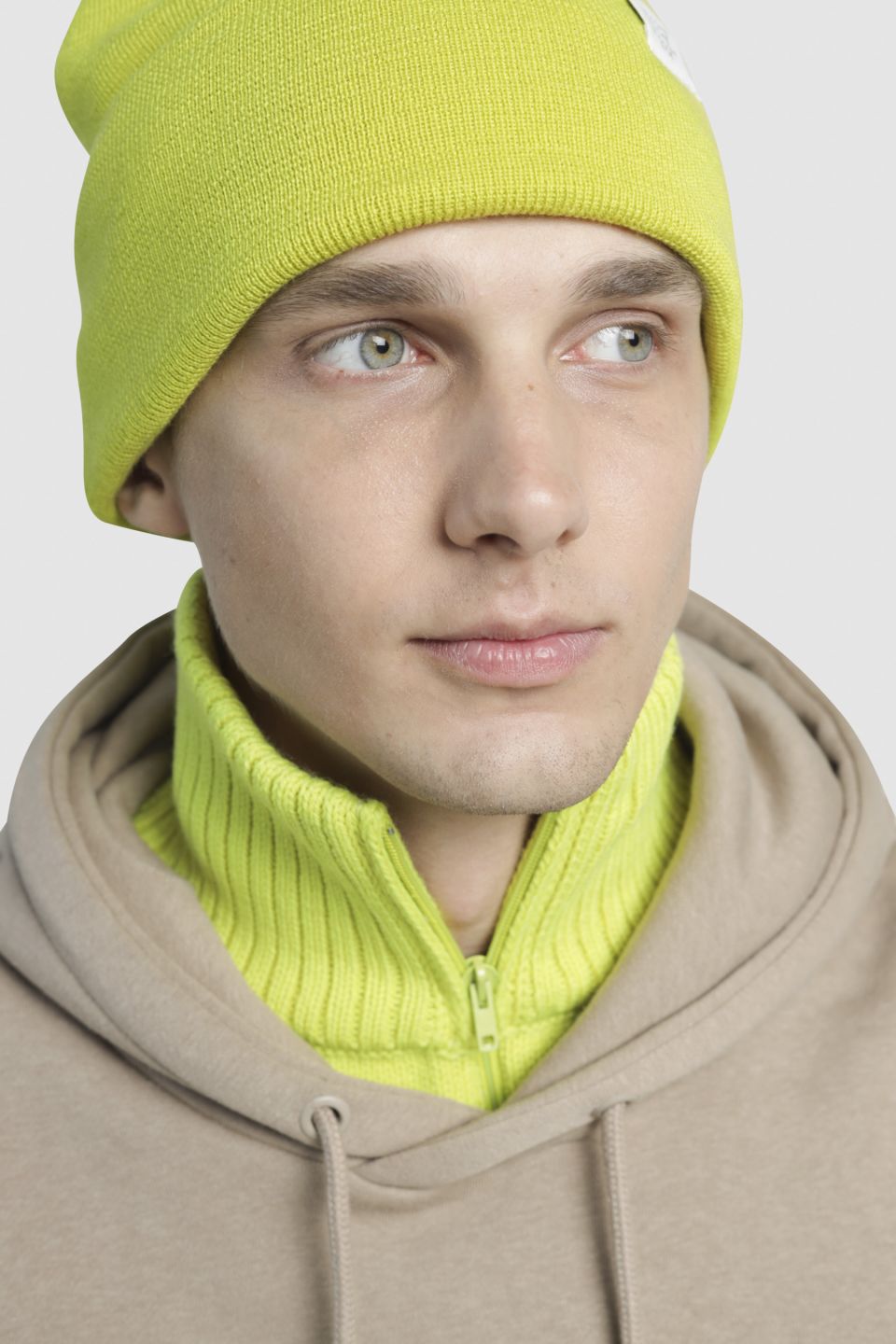 Ami merino full-zip bib neon green
