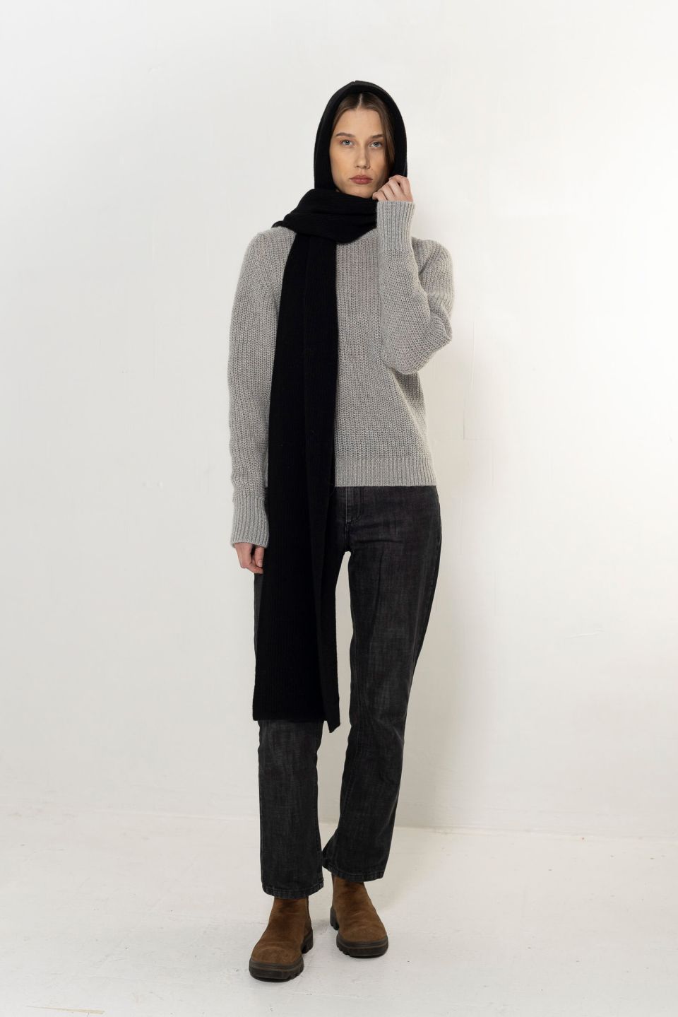 Trude recycled wool hood scarf black