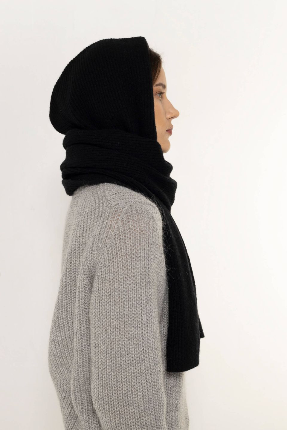 Trude recycled wool hood scarf black