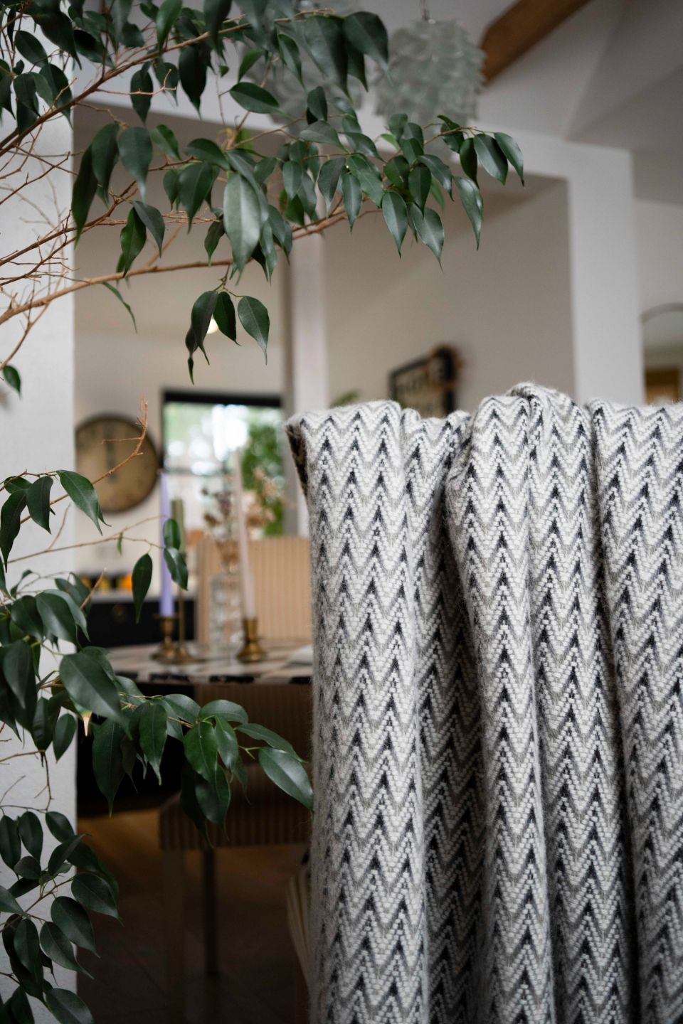 Amai wool throw grey