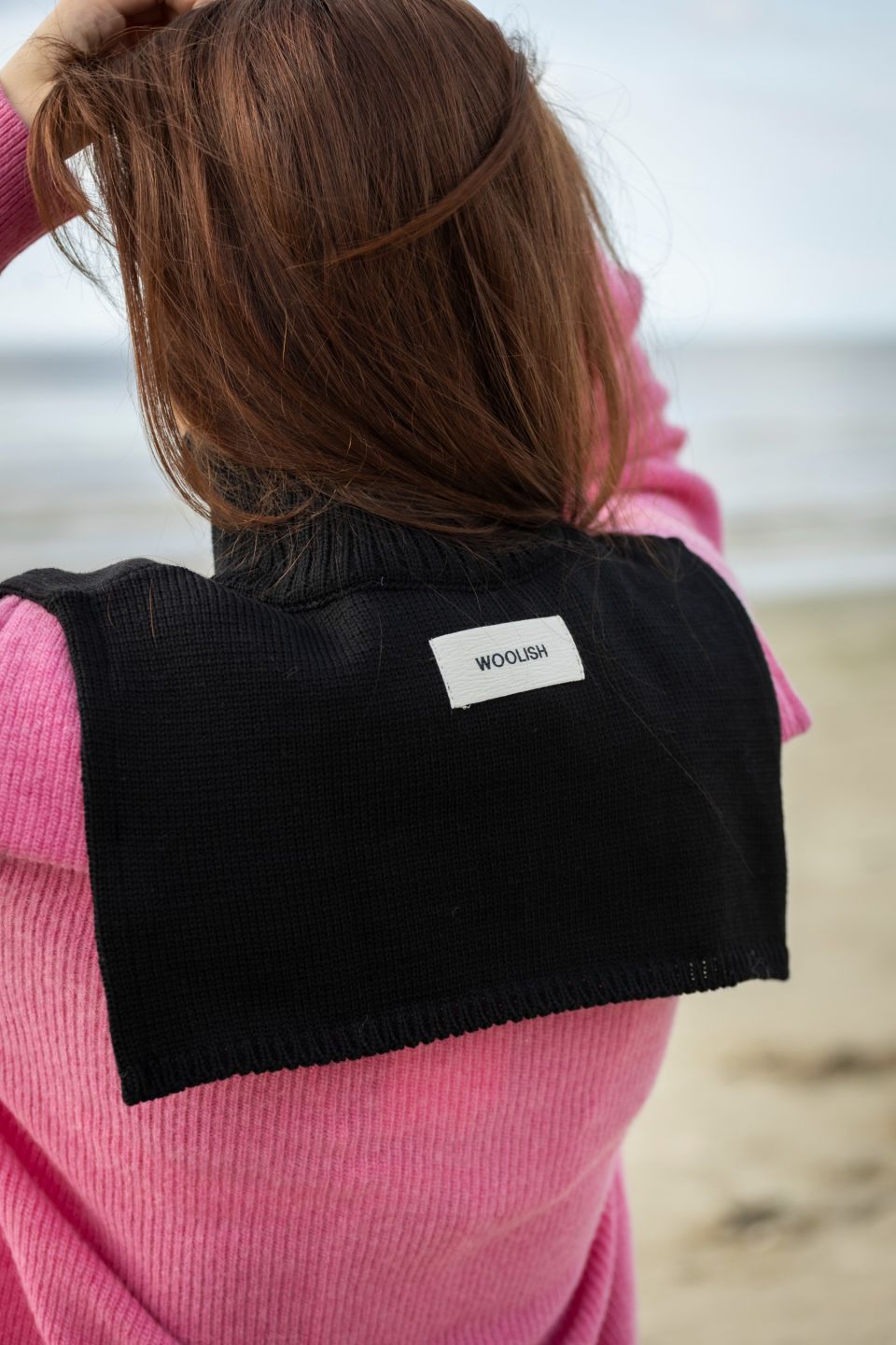 Ami merino full-zip bib black