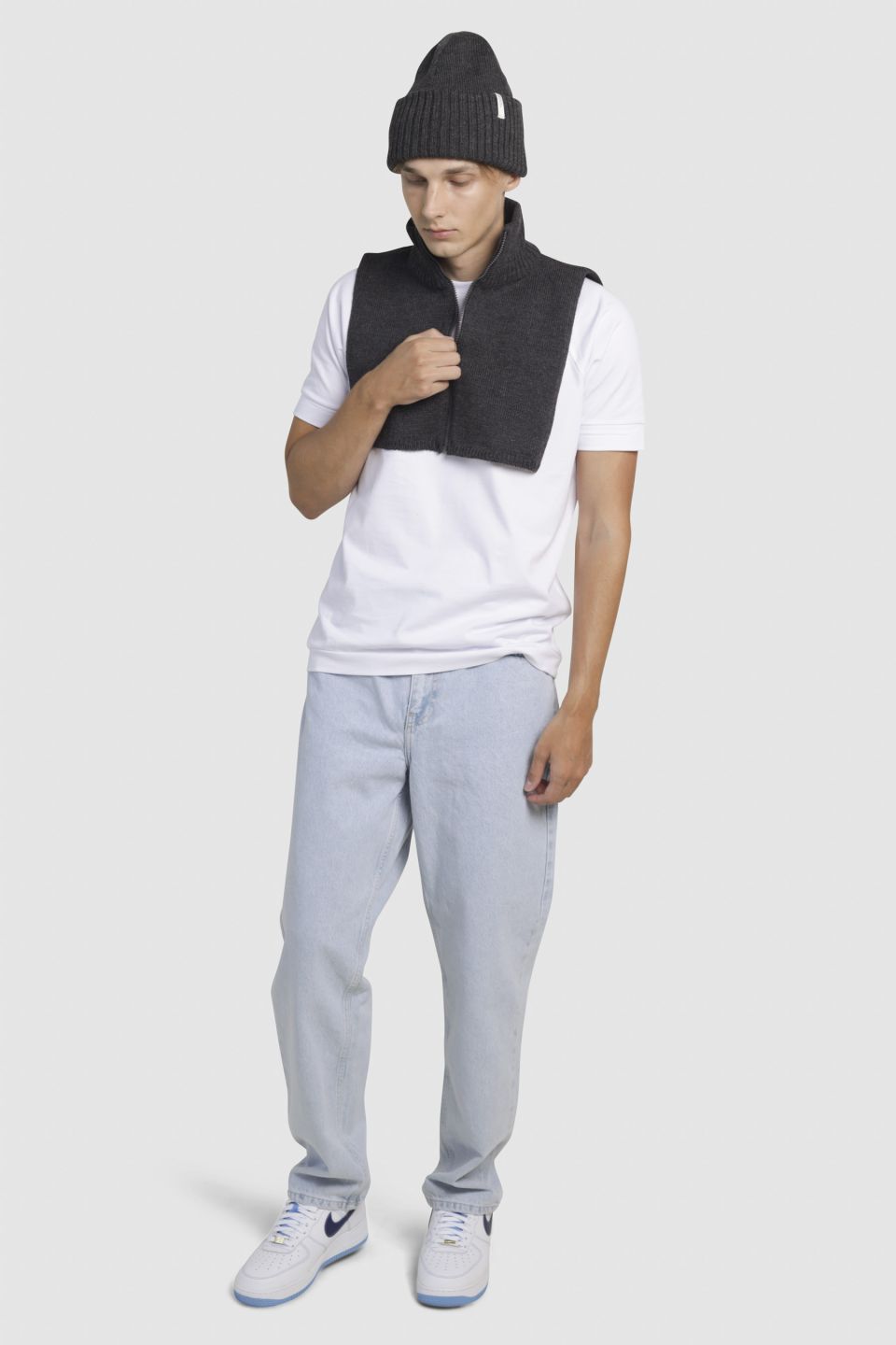 Ami merino full-zip bib charcoal grey