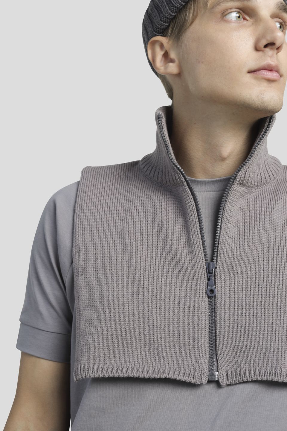 Ami merino full-zip bib grey