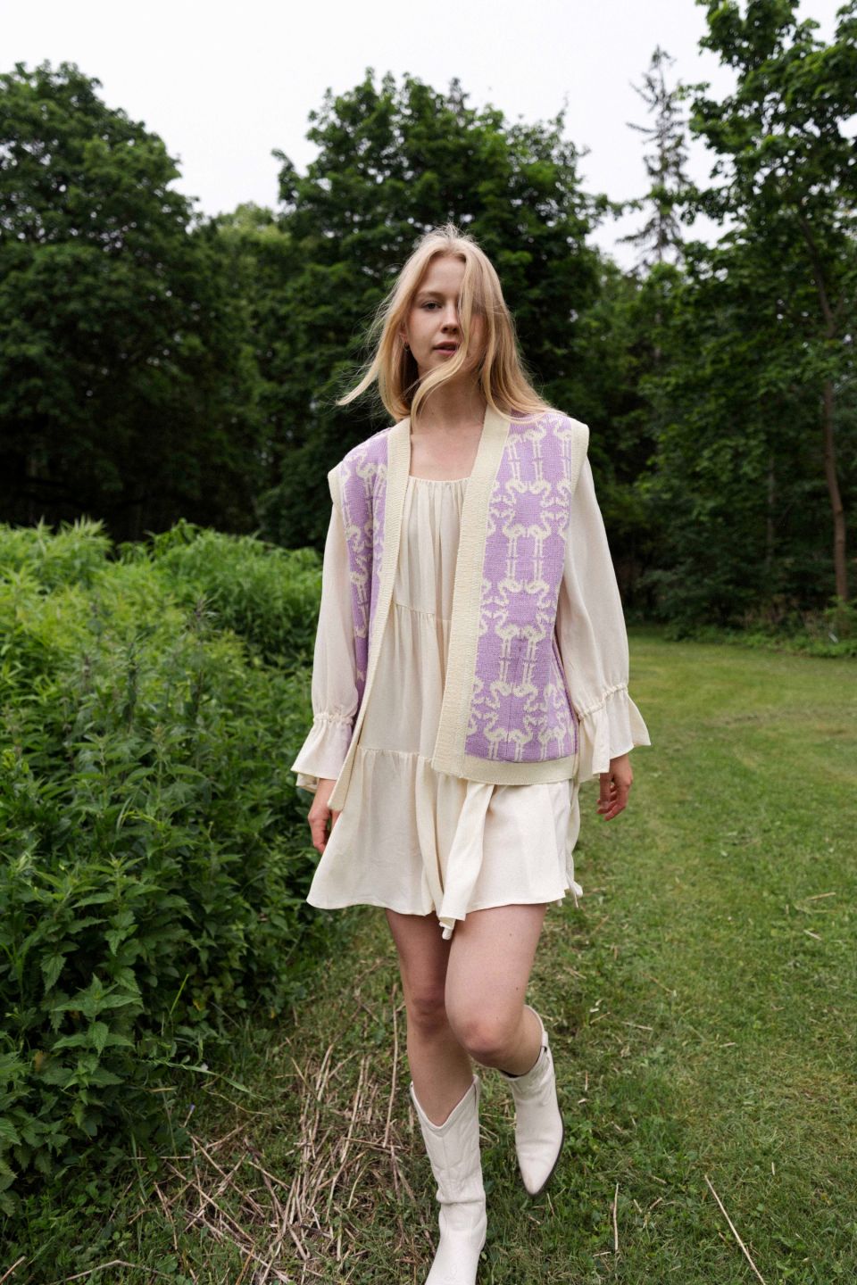 Flamingo reversible merino cardigan vest violet