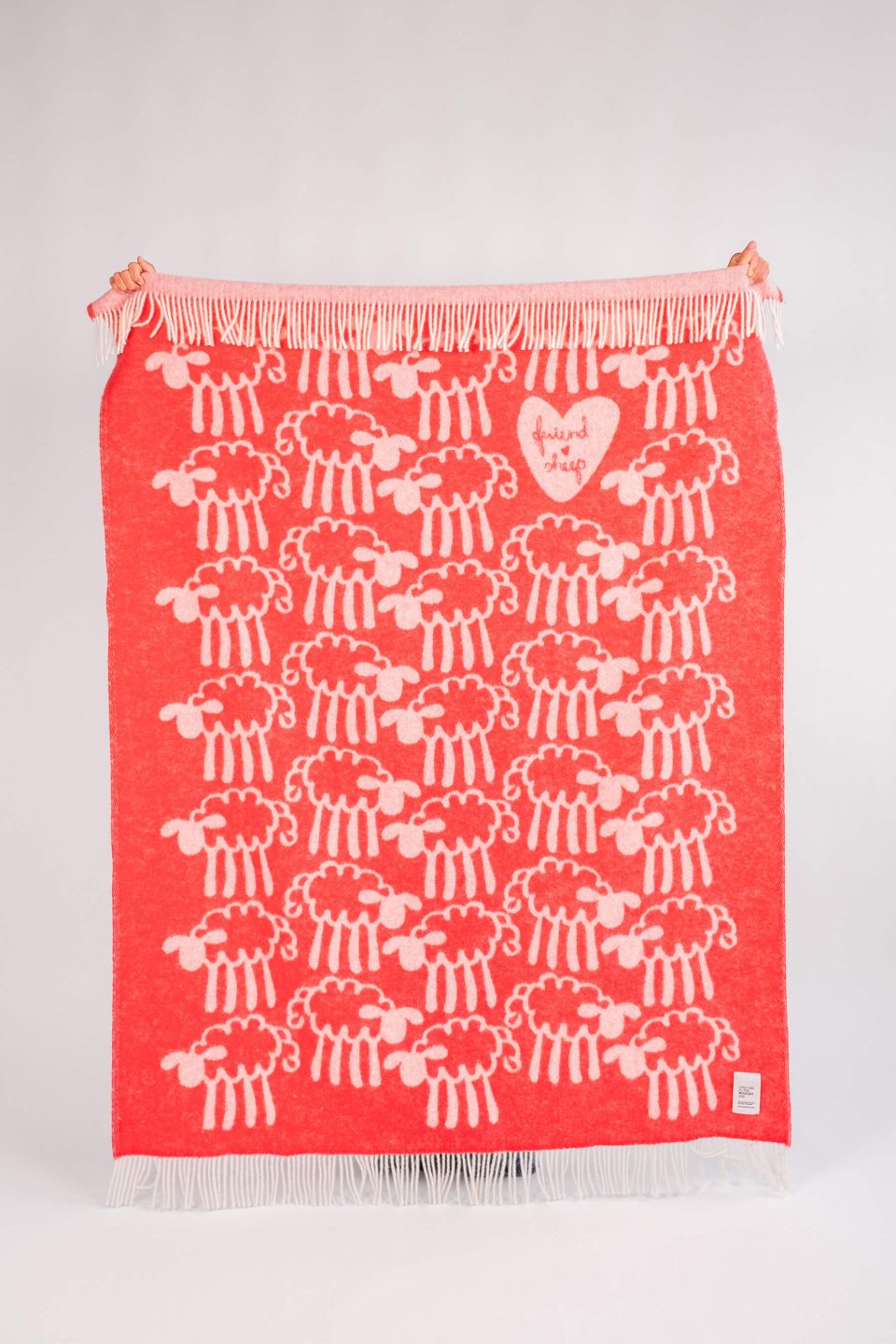 Friendsheep wool throw scarlet red