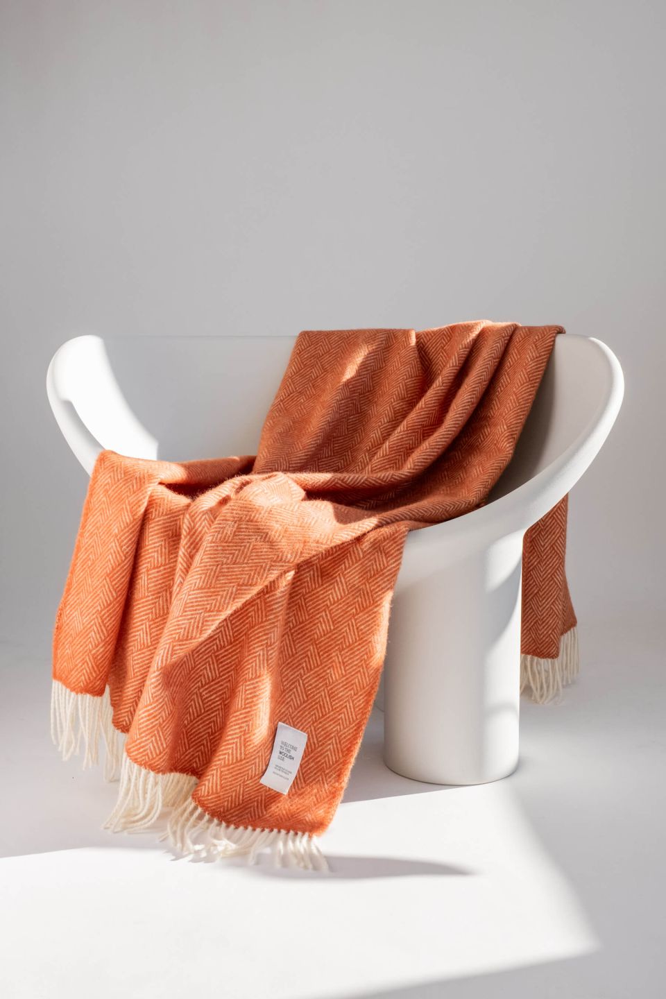 Hera wool throw  terracotta orange