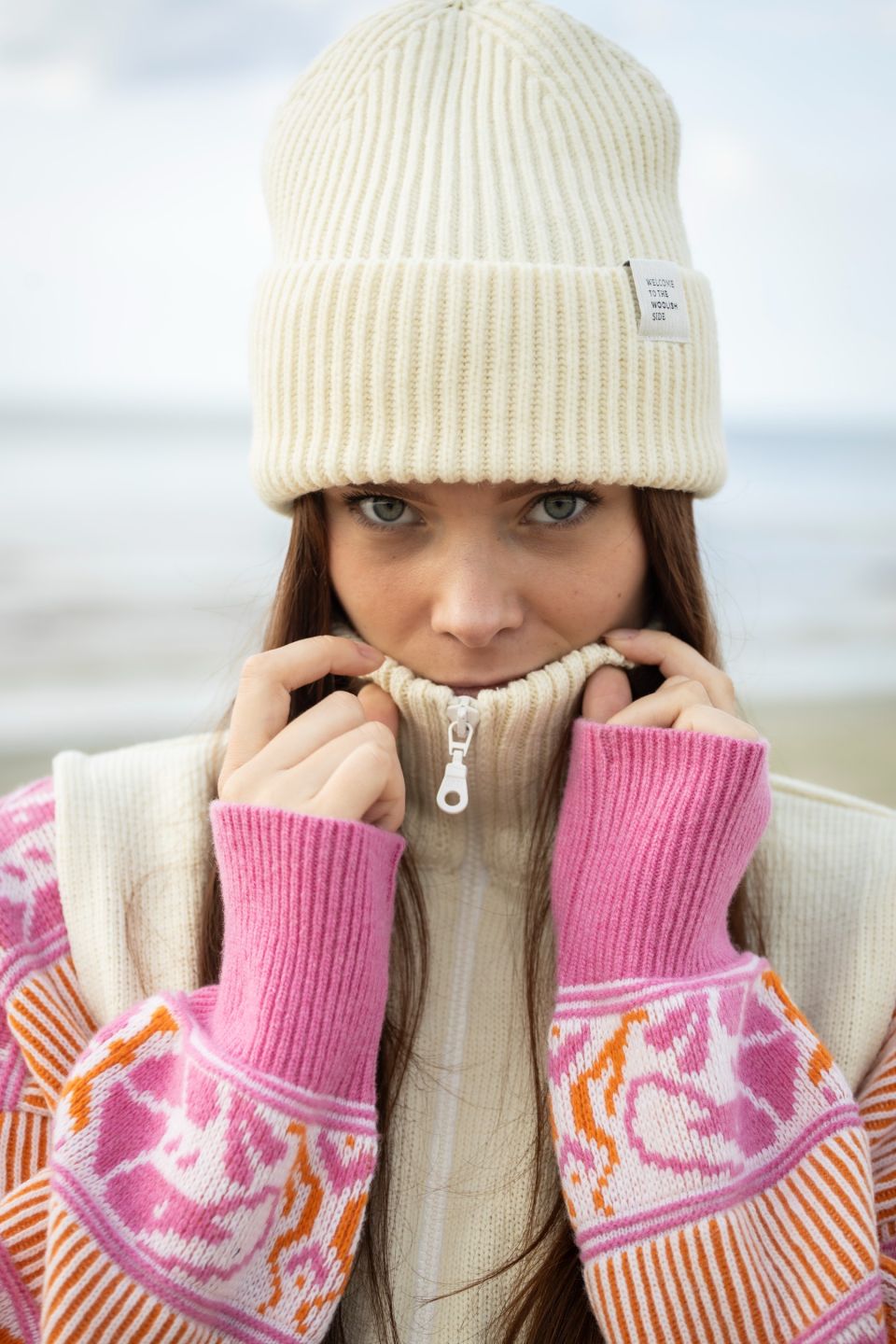 Ami merino full-zip bib white