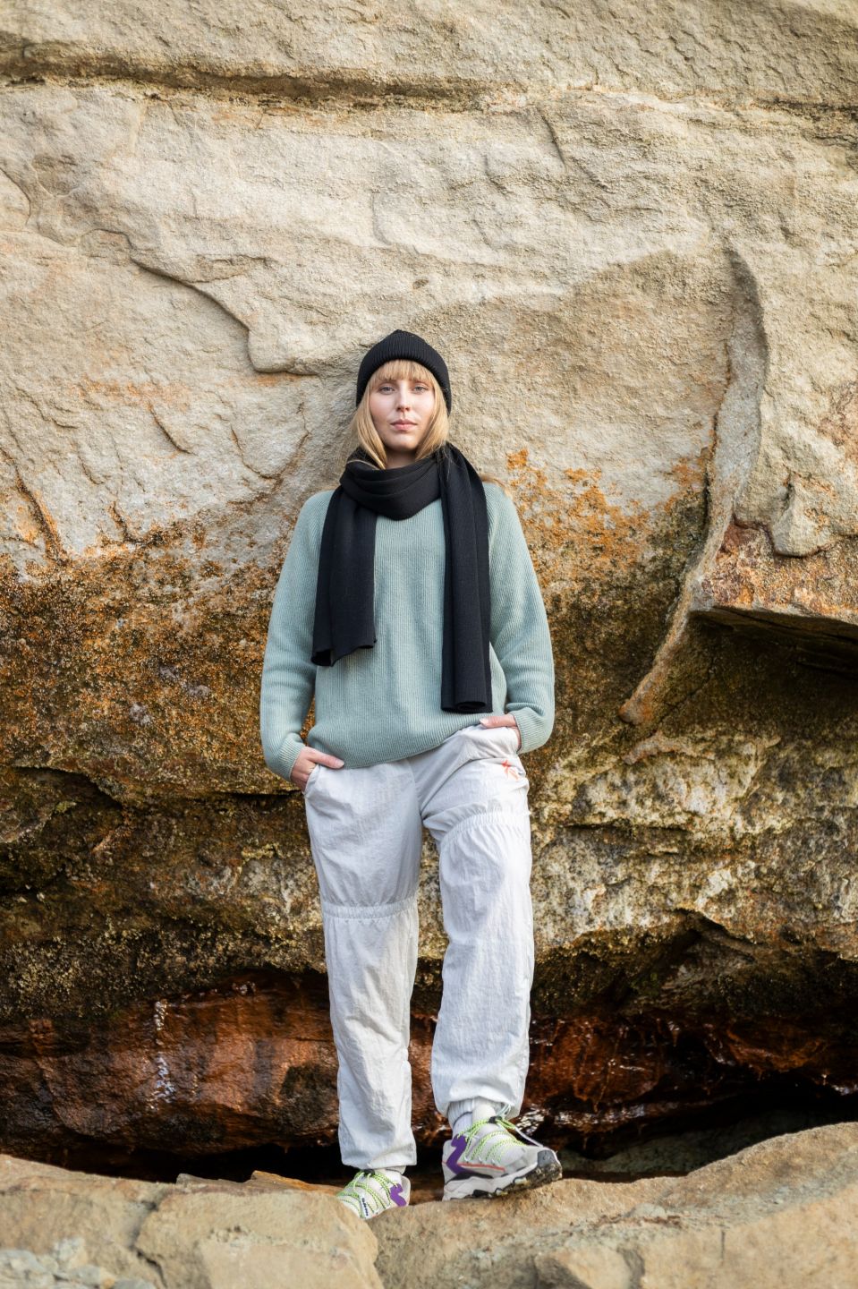 Inari merino scarf black