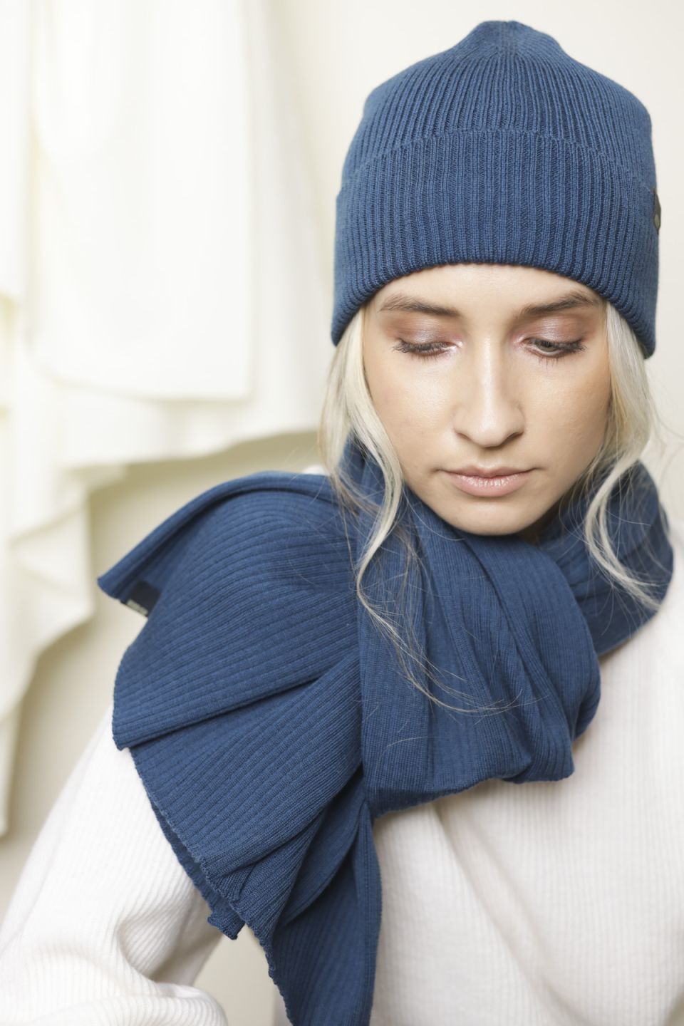 Isu merino beanie sea blue