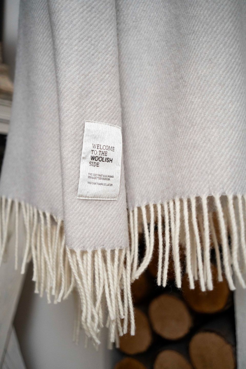 Mira wool throw light grey