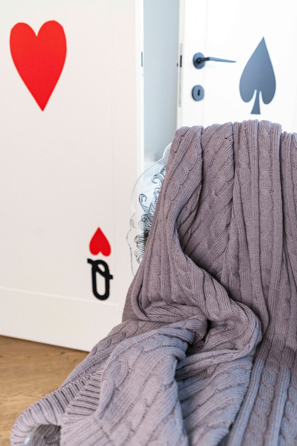 Cable merino throw grey