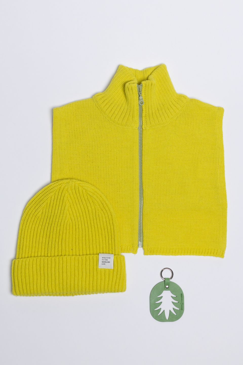 Gift Combo Woolish x Stella Soomlais keychain green pineapple
