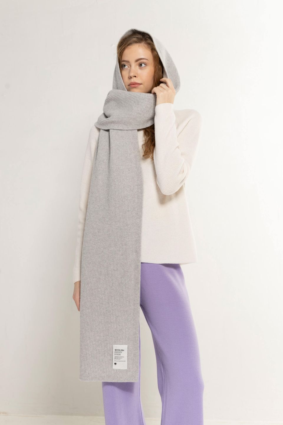 Trude merino hood scarf grey