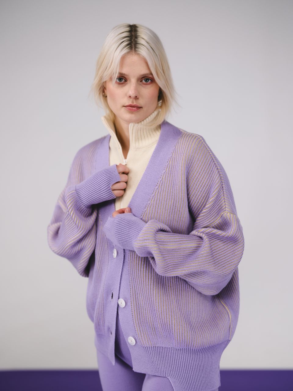 Eva merino cardigan violet