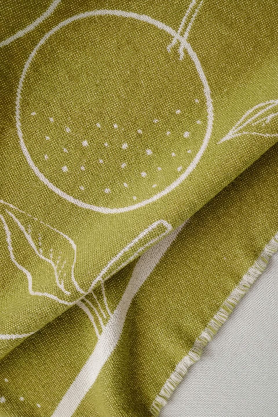 Yuna cotton throw citrus green