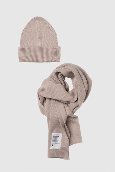 Kingikomplekt meriino müts ja sall