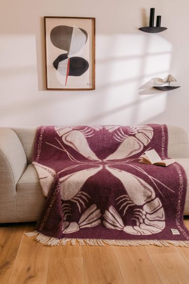 Shrimp Love wool throw lilac Woolish
